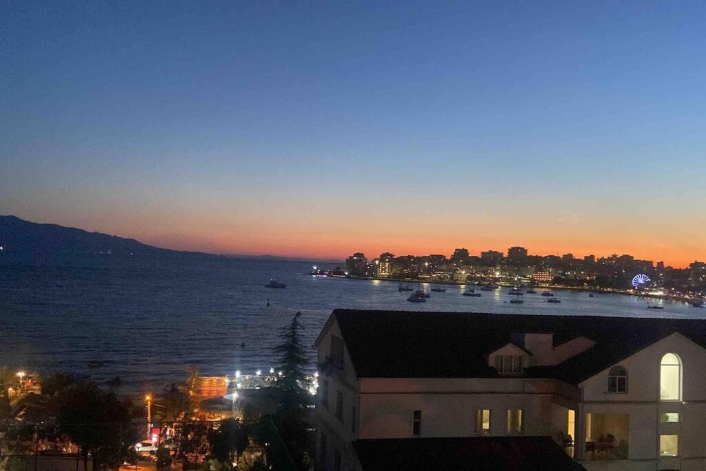 In Centro Con Vista Mare E Garage Privato
